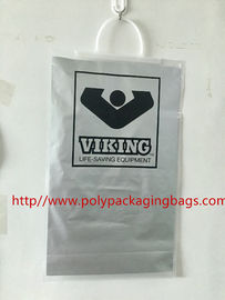 सिल्वर हैंड - वाउंड प्लास्टिक बैग्स फॉर क्लॉथ ओपन फ्रॉम हैंडल विथ स्नैप बटन