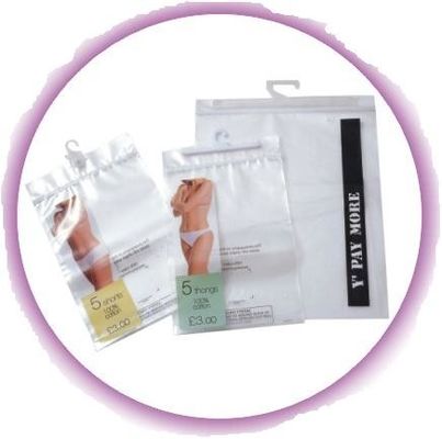 पुरुषों के अंडरवियर / परिधान के लिए हैंगर / हुक और जिप लॉक के साथ पानी के सबूत पॉली बैग