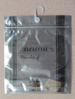 पुरुषों के अंडरवियर / परिधान के लिए हैंगर / हुक और जिप लॉक के साथ पानी के सबूत पॉली बैग