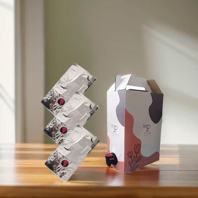 अनुकूलित BIB बैग बॉक्स में सामान के साथ टैप स्पूट वाइन जूस तेल और अन्य तरल उत्पादों की पैकेजिंग के लिए आदर्श